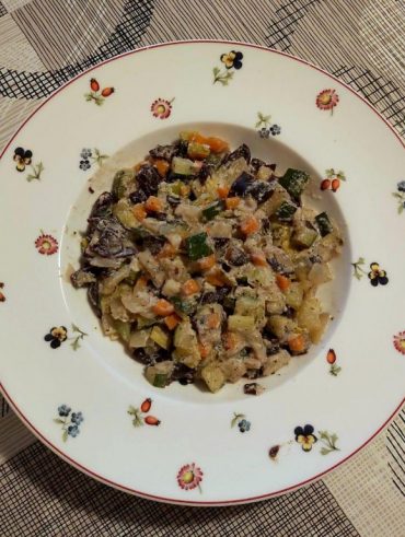 Pasta amb crema de soja i verdures