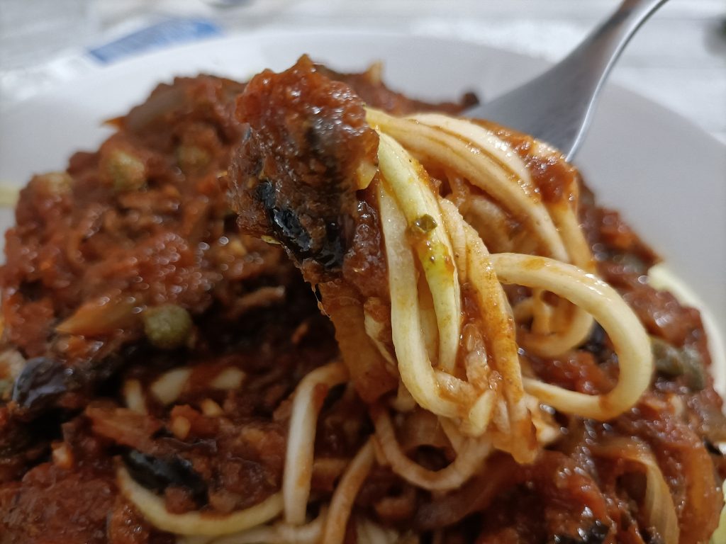 espaguetis a la puttanesca especies gastroprotegides
